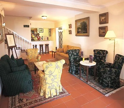 Charming Hotels - Quinta Perestrello Funchal  4*, Funchal (Madeira)